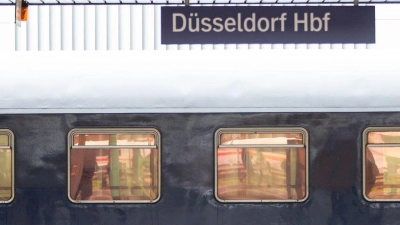 Der Anbieter Urlaubs-Express bietet unter anderem Autozugreisen ab Düsseldorf an. (Foto: Thomas Banneyer/dpa)