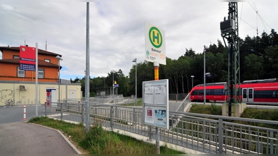 Vom Bahnhof in Wicklesgreuth fahren am Freitag keine Züge mehr nach Windsbach. (Archivbild: Jim Albright)