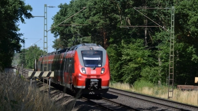 Zwischen Nürnberg, Ansbach und Dombühl sollen Fahrgäste in den kommenden Tagen „bei wichtigen Terminen oder knappen Übergängen” früher losfahren. (Symbolbild: Johannes Hirschlach)